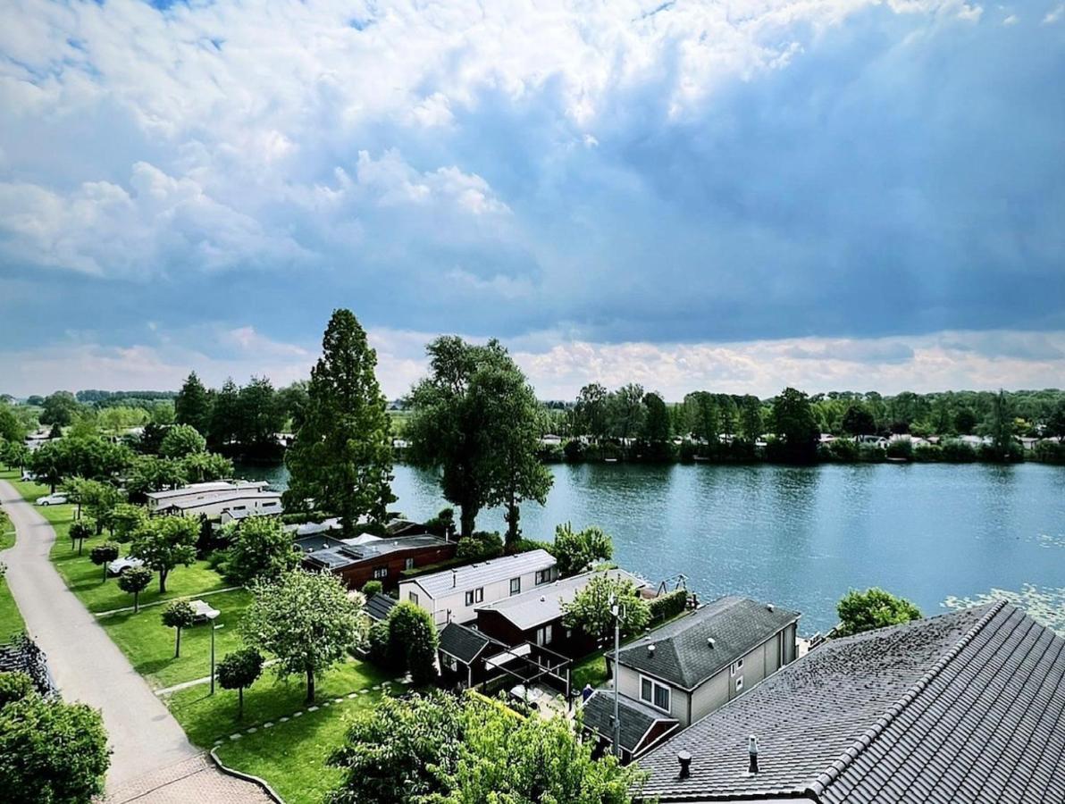 Recreatiepark De Markplas Opheusden Exterior foto